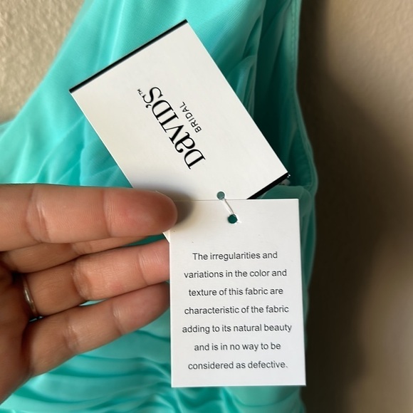 NWT DAVIDS BRIDAL Sleeveless Long Mesh with Cowl Back - Picture 6 of 9